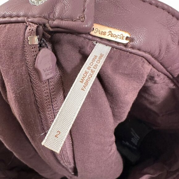 Free people maroon faux leather mini skirt with side zipper and belt loops - Picture 6 of 6